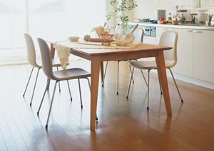 「ヴィンテージ家具の魅力を引き出す！選び方とインテリアコーディネートの完全ガイド」